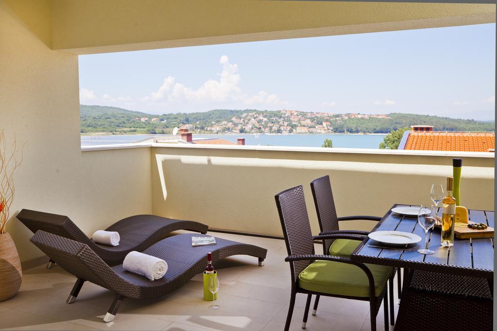 Villas Almar Soline  Zimmer foto
